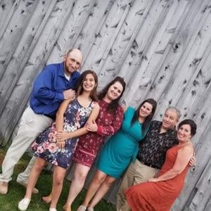 Meet your Posher, Rae